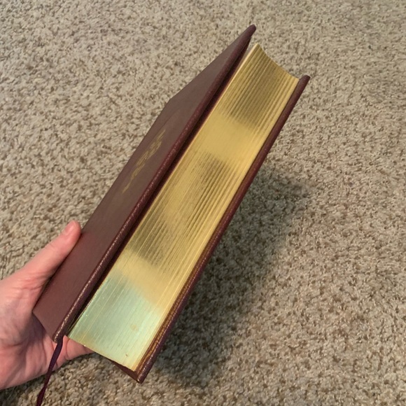 Vintage 1995 book Textbook of Pistols and Revolvers - Hatcher - Picture 3 of 7